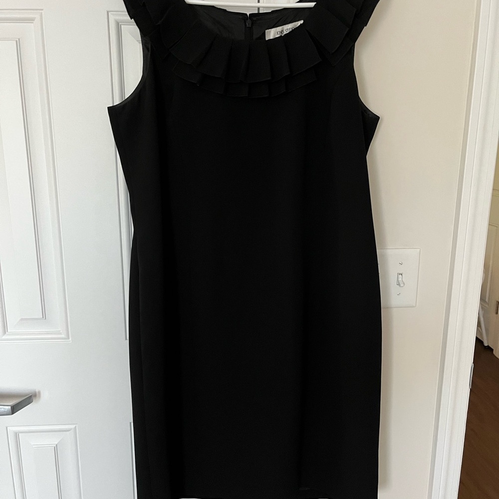 Jones New York  little black dress